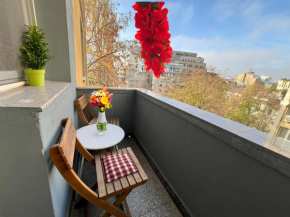 Lazy's Haven - Chic Central Escape in Bucharest